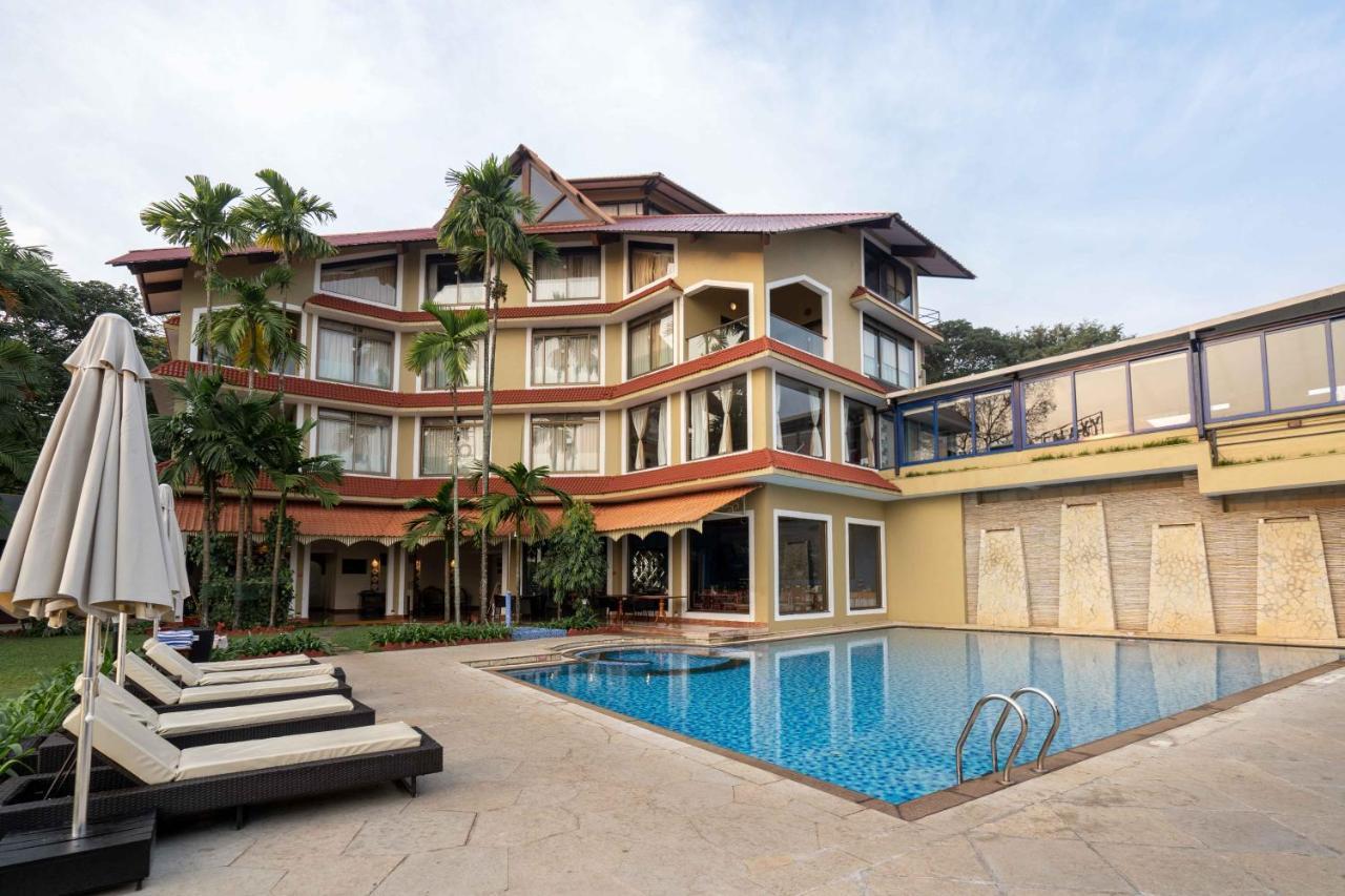 The Crown Goa Hotel Panadzsi Kültér fotó